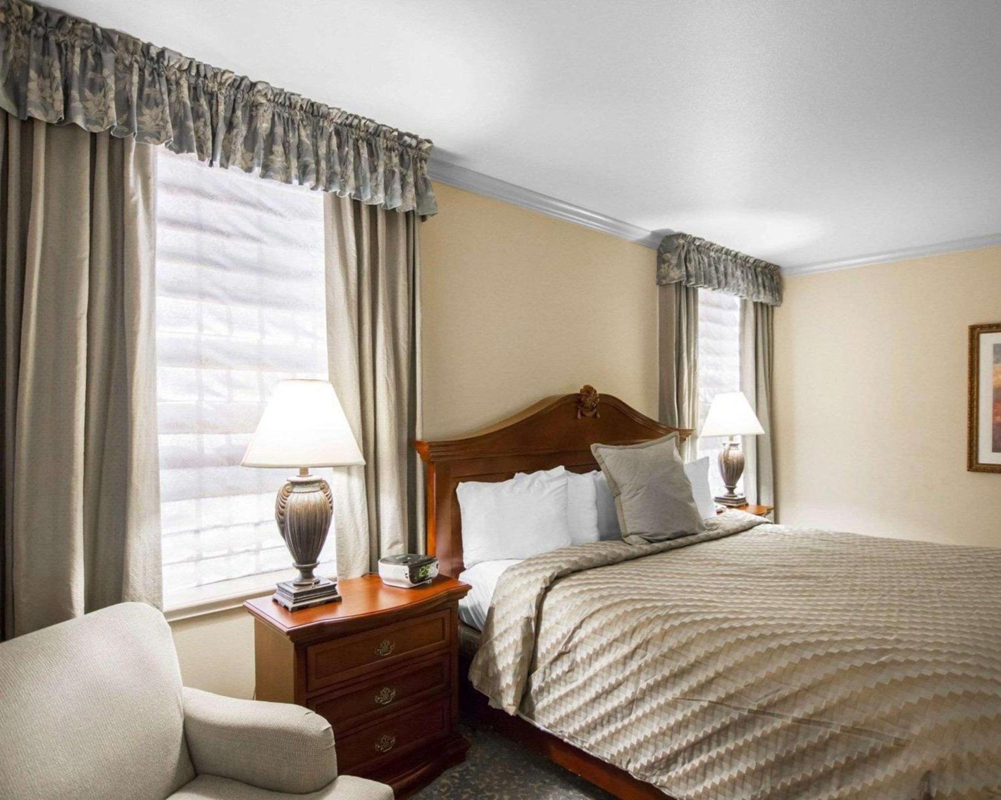 Liberty Hotel, Ascend Hotel Collection Cleburne Eksteriør billede