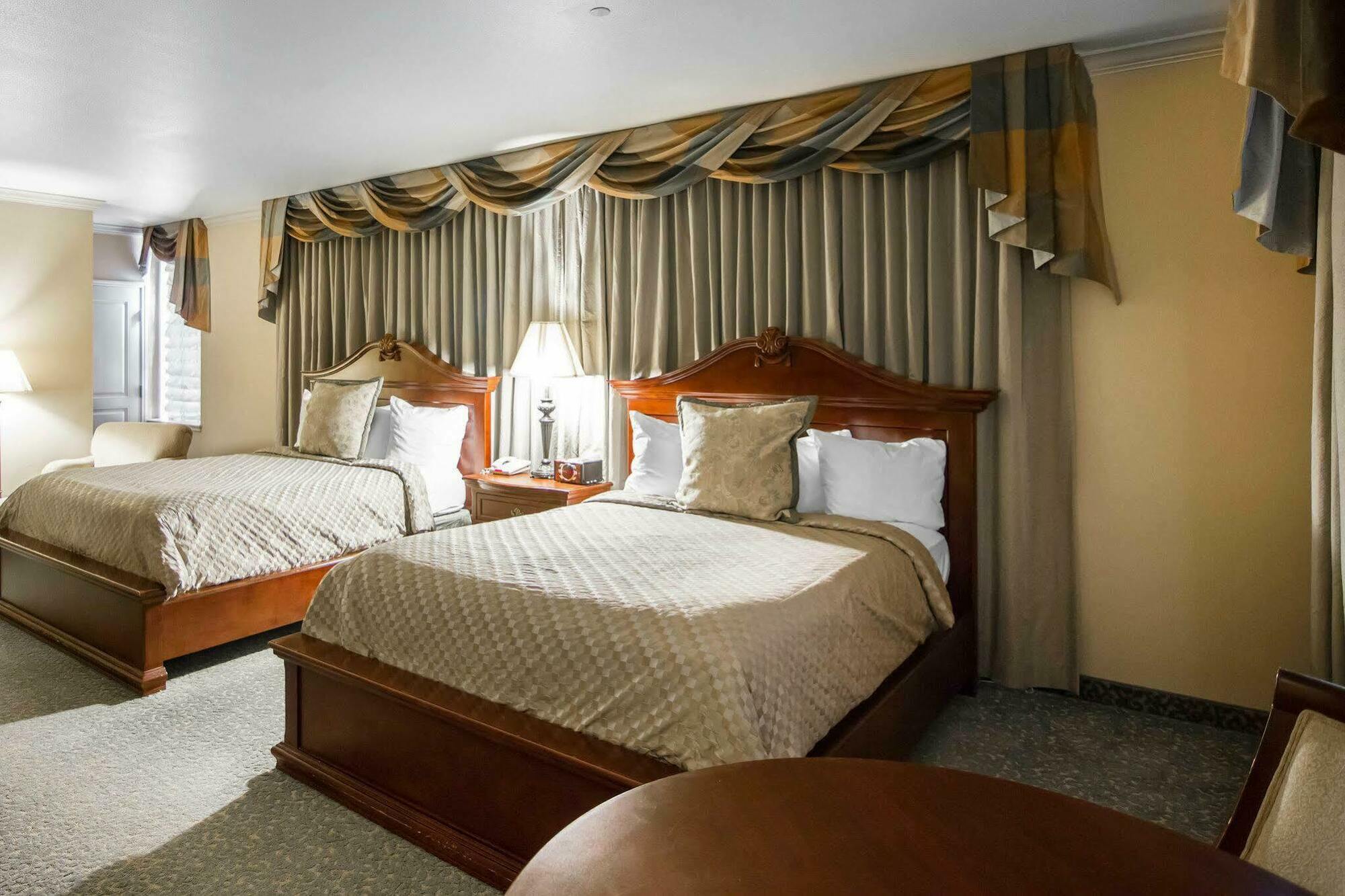 Liberty Hotel, Ascend Hotel Collection Cleburne Eksteriør billede